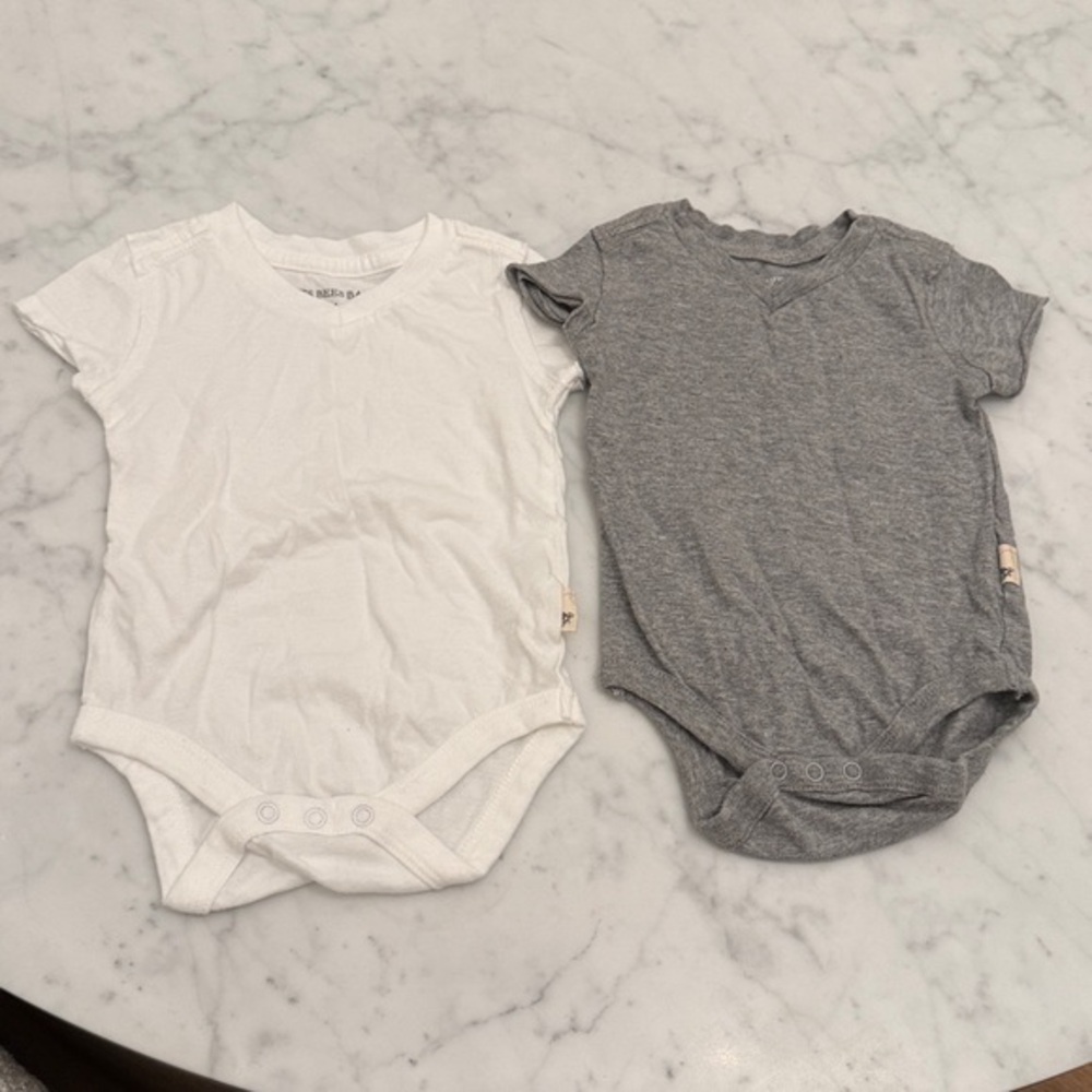 Burt’s Bees Baby Organic Cotton Onesies 2 Pack 0-3M Gray White Bodysuits